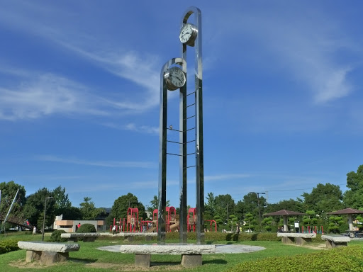 山根公園　時計塔