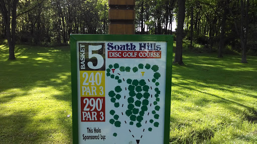 South Hills disc golf course hole 5