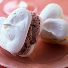 Valentine Meringue Hearts