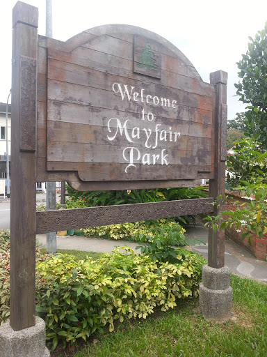 Mayfair Park Welcome Signboard