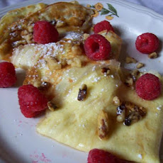 Hungarian Palacsinta (Crepes)