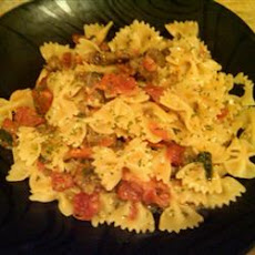 Sausage and Bow-tie Pasta Florentine