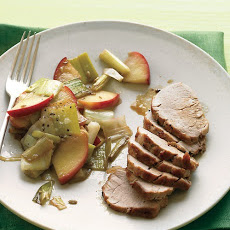 Pork Tenderloin with Sauteed Apples and Leeks