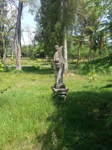 Balekambang Statue 3