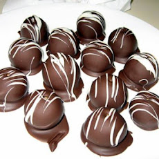 Smooth and Creamy Peanut Butter Balls
