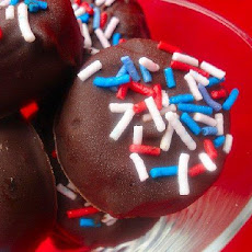 Chocolate Dipped Peanut Butter Cracker Sandwiches