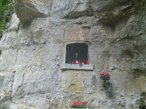 Saint On The Wall Consdorf