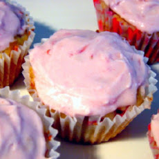 Kid Pleasing Strawberry Cupcakes