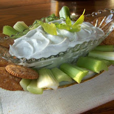 Simple Blue Cheese Dip for the Blue Cheese Lover