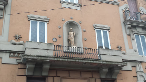 Madonnina Sul Palazzo 