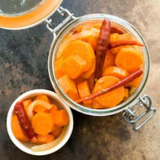 Ninfa's spicy pickled carrots (adapted from the Houston Chronicle)