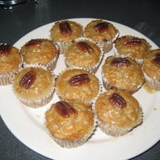 Maple-Drizzled Apple Muffins