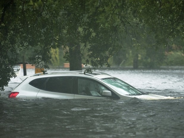 [Flooded-car3.jpg]