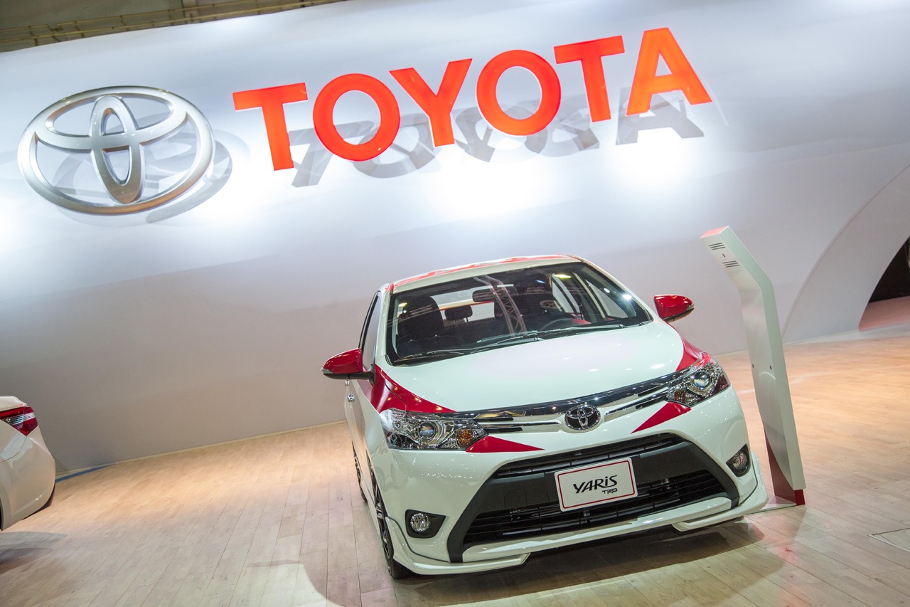 [Toyota-Dubai-Motor-Show-5%255B2%255D.jpg]