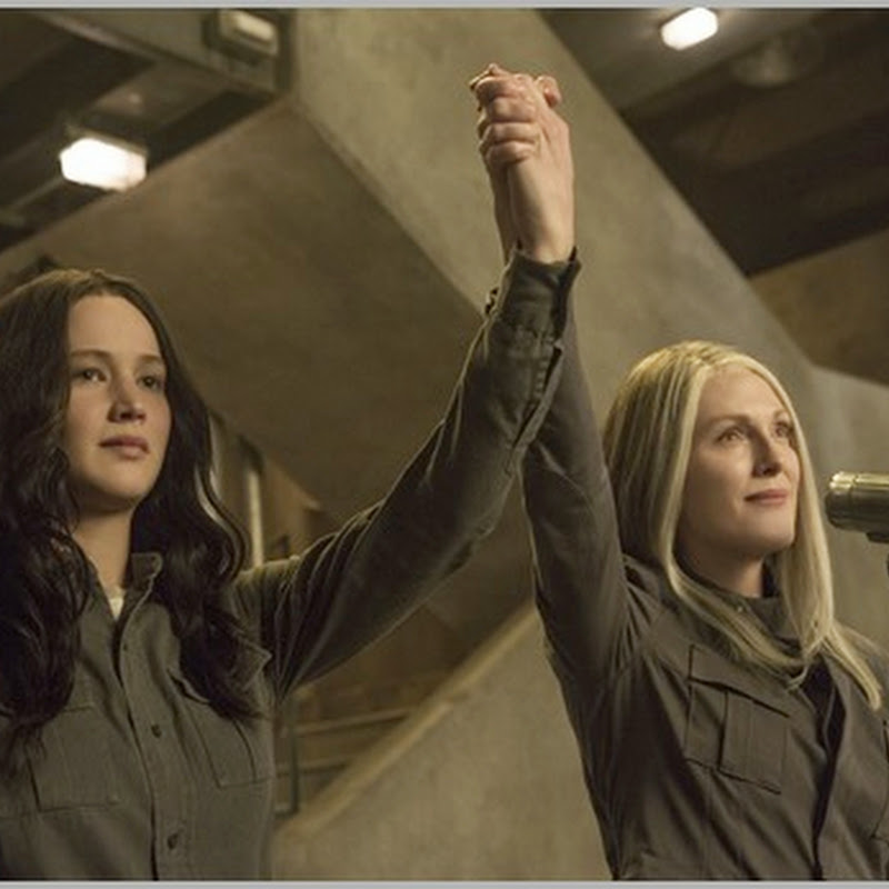 “The Hunger Games – Mockingjay Part 1” Katniss Continues to Set Fire