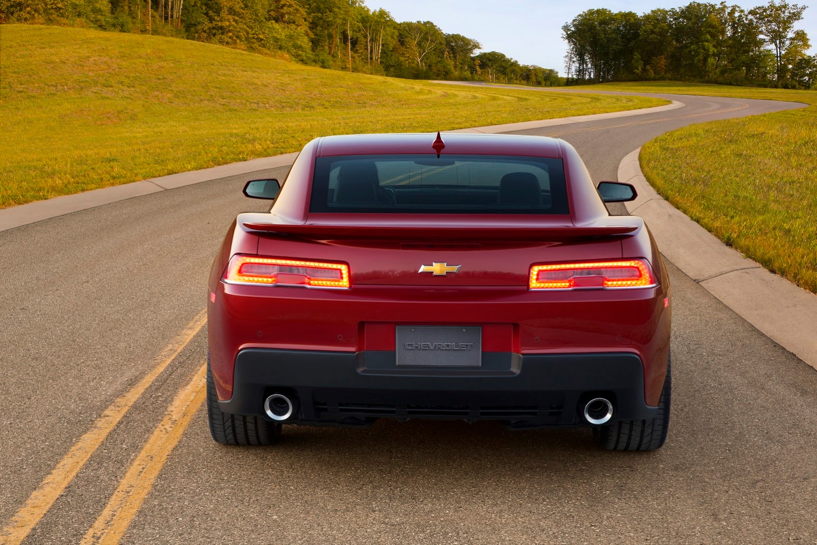 [2014-Chevrolet-Camaro-18%255B2%255D.jpg]