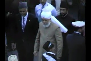 [khalifatulmasih-chicago%255B3%255D.jpg]