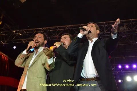 El trio 2.jpg
