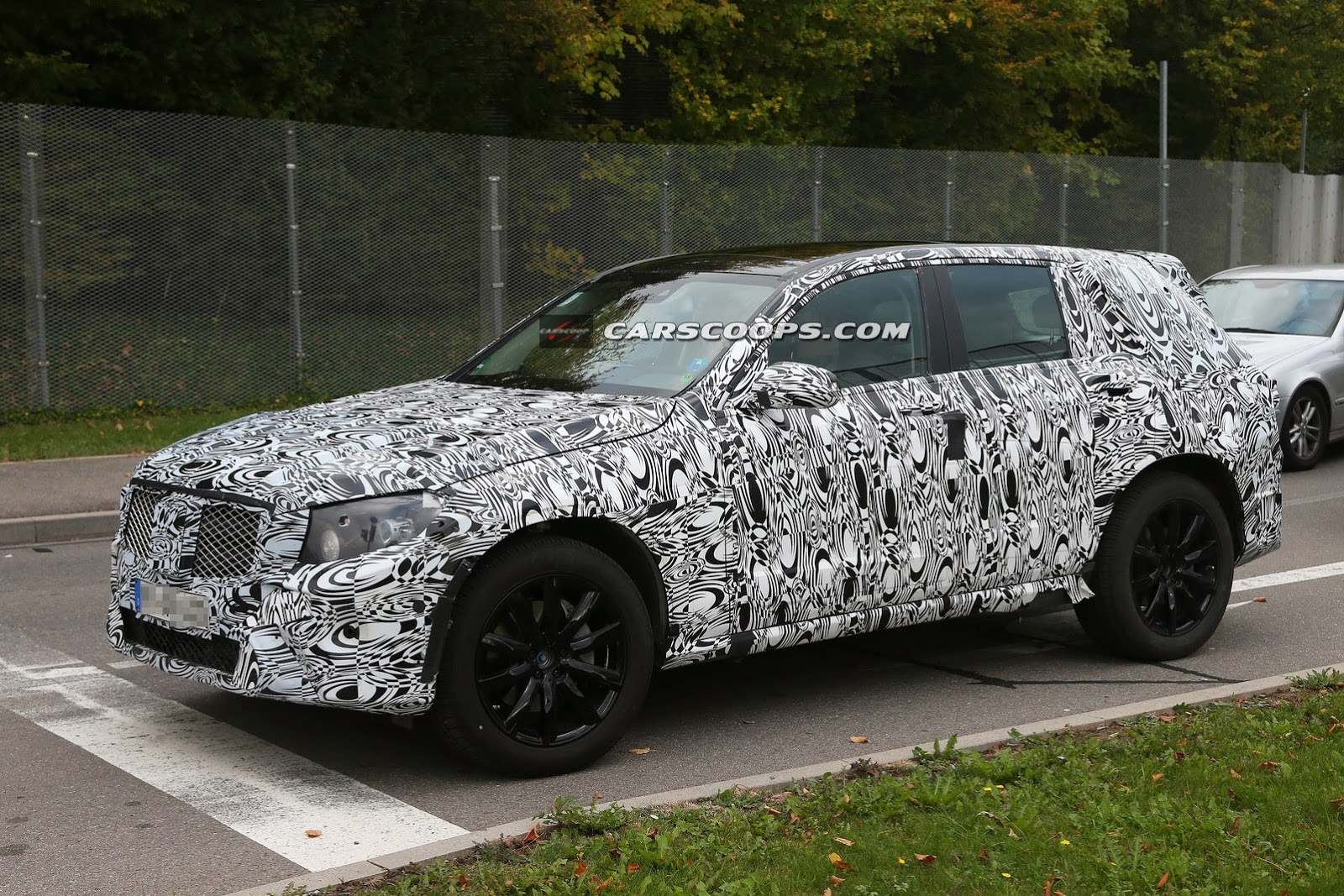 [2016-Mercedes-Benz-GLK-3B%255B3%255D.jpg]