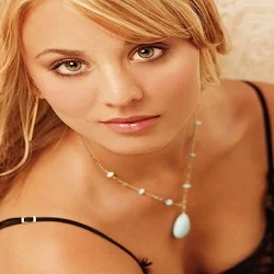 Wallpapers De Kaley Cuoco Foto 46