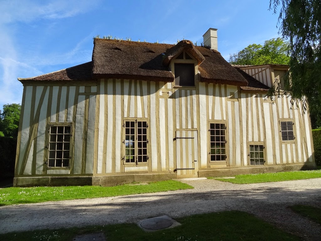 [2014.05.19-106-le-hameau9.jpg]