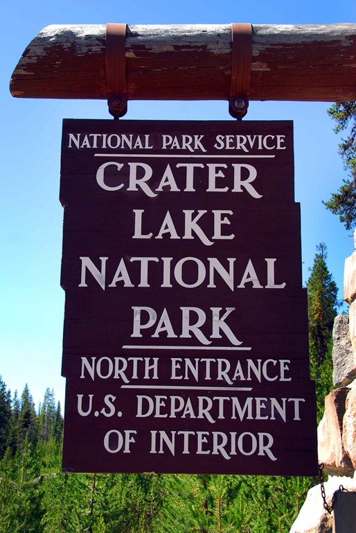 [Crater-Lake-Sign5.jpg]