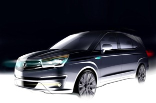 SsangYong-Rodius-2014-1
