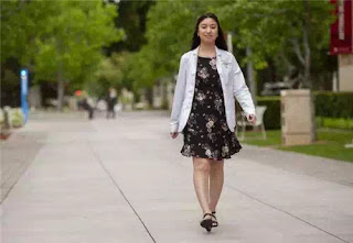 Kassidy Vo trong khuôn viên trường Đại học Chapman ở Orange, Hoa Kỳ vào thứ Sáu, ngày 10/5/2019. Kassidy Vo trong khuôn viên trường Đại học Chapman ở Orange, Hoa Kỳ vào thứ Sáu, ngày 10/5/2019.