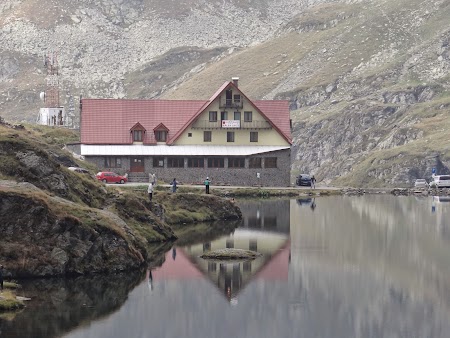 32. Lacul si cabana Balea.JPG