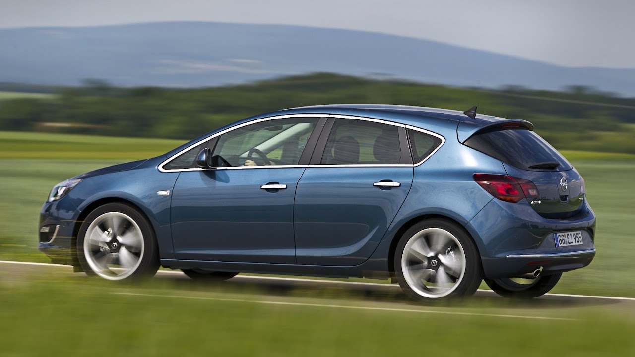 Makyajli Opel Astra HB 2013 2