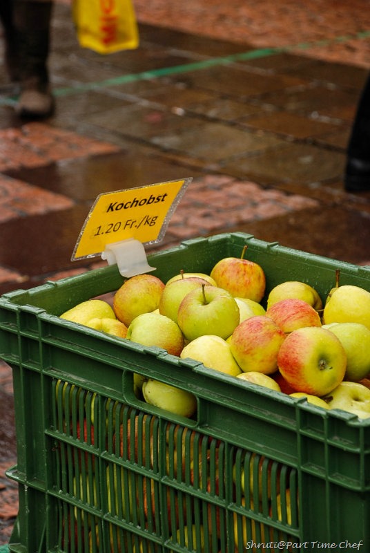 Zurich Market apples