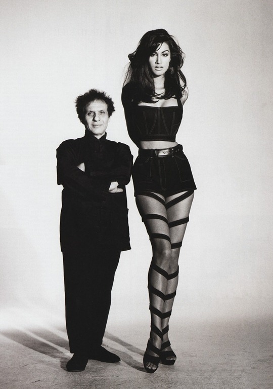 [azzedine-alaia-yasmin-gauri-demarchelier-vogue-1991%255B4%255D.jpg]