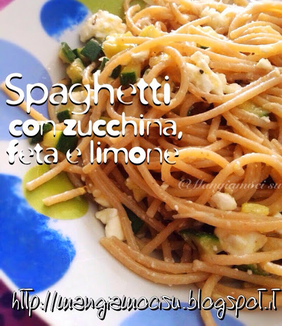 spaghetti con zucchine, feta e limone