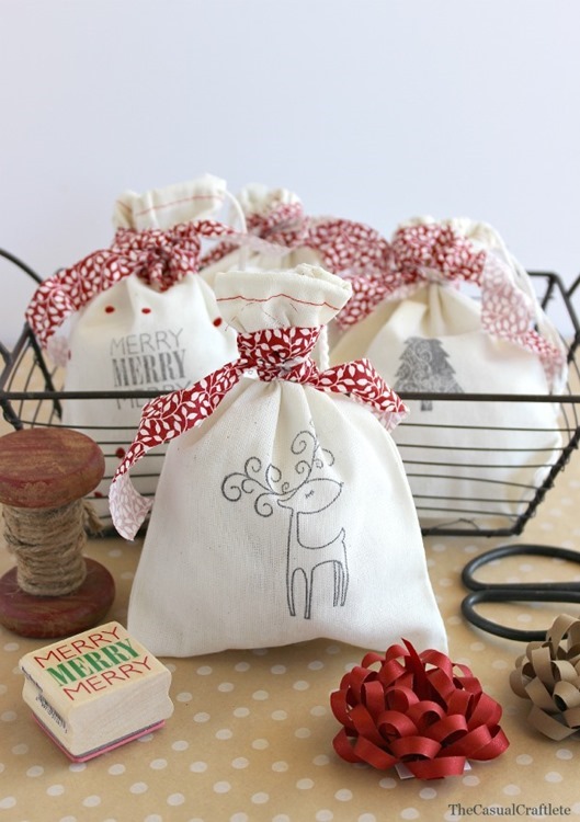 Stamped-Christmas-Gift-Bags