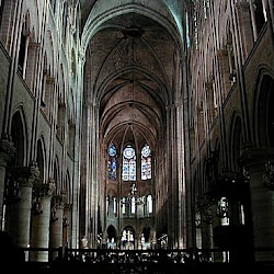 07.- Viollet le Duc. Reconstrucción de Nôtre Dame (París)