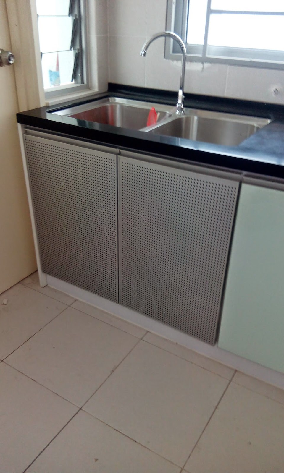 Kabinet Dapur Terus Dari Kilang 4g Gl Residen 9 Terdapat Jugak Pintu Aluminium Untuk Bawah Sinki So Bau Hapak Dalam Kabinet Dapur Sudah Tiada Lagi