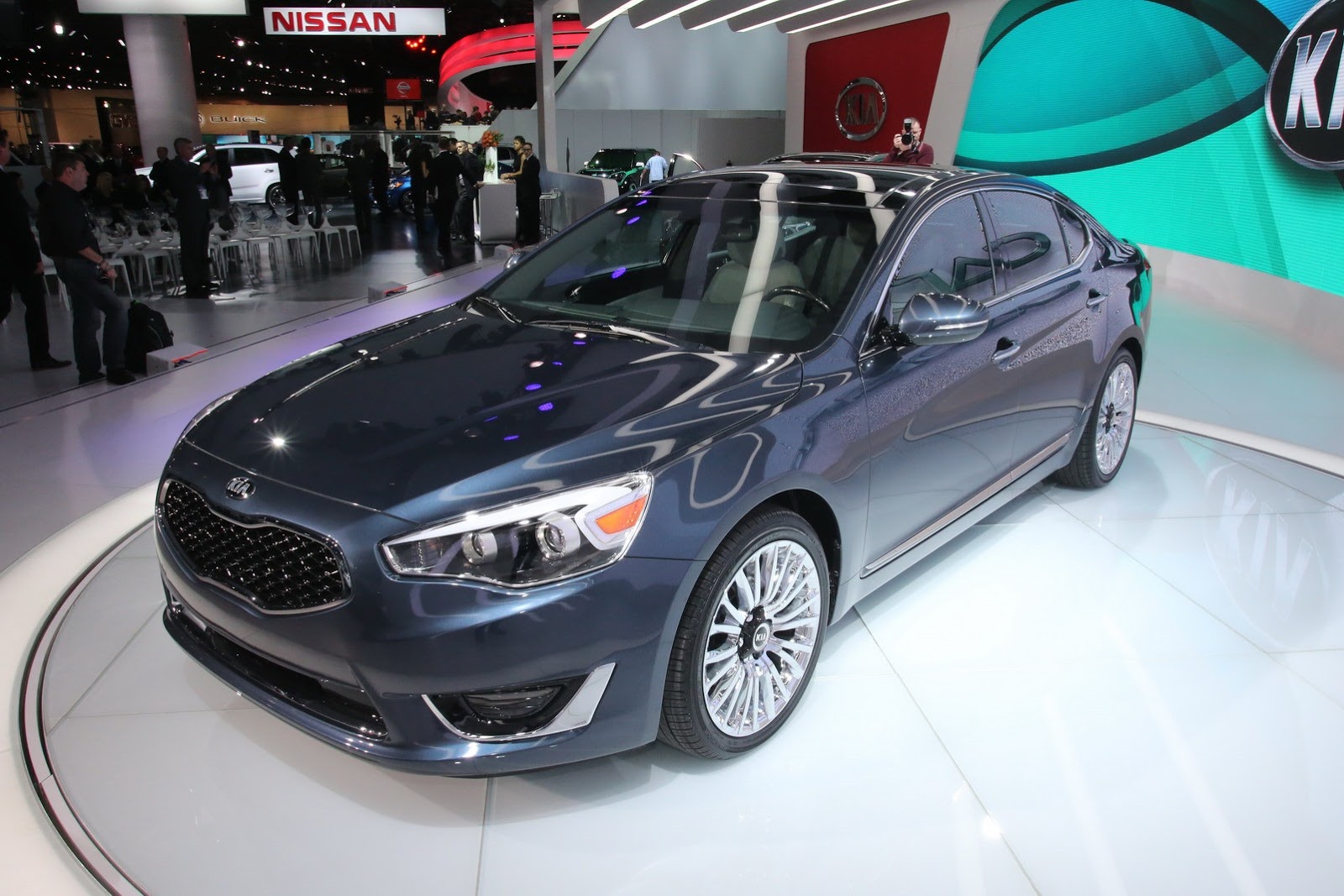 [Kia-Cadenza-K7-2%255B2%255D.jpg]