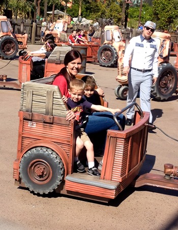 maters tractor ride (1 of 1)