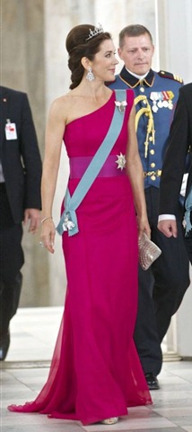 [882647-le-prince-frederik-et-la-prin%255B1%255D.jpg]