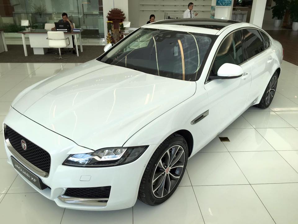 XE JAGUAR XF NEW MODEL 04 XE JAGUAR XF NEW MODEL 04