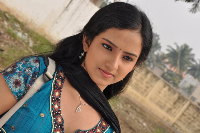 [leema_tamil_actress_in_churidar%255B2%255D.jpg]