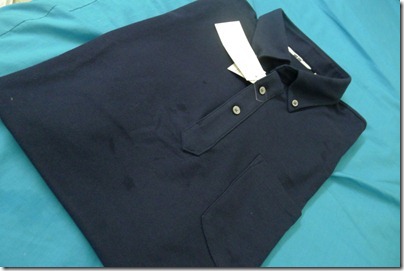 navy blue polo tee from Uniqlo