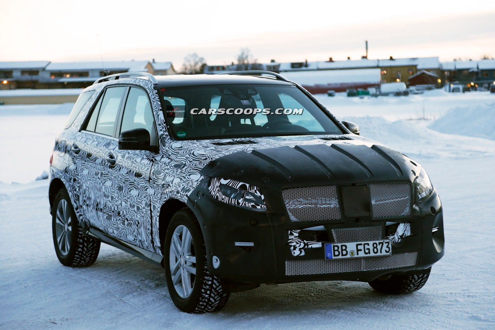 [2015-Mercedes-ML-FL-8%255B3%255D.jpg]