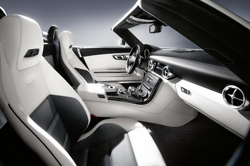 2012-Mercedes-SLS-AMG-Roadster-24.JPG