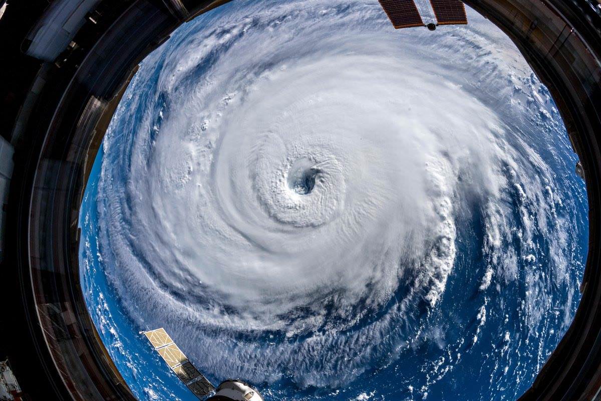 Việt Nam nên thay đổi thang đo cấp bão của mình, vì Tây Thái Bình Dương sẽ là nơi sắp sửa xảy ra các cơn bão vượt quá thang đo quốc tế hiện hành!