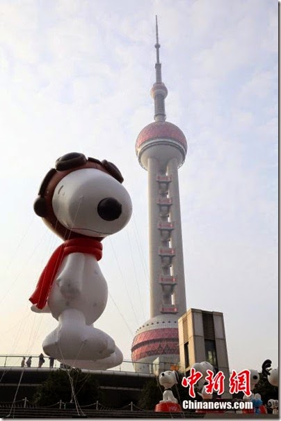 Snoopy at Pearl Square , IFC Mall, LuJiaZui, Shanghai 史努比。上海 06