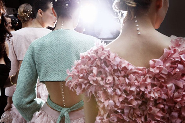chanel-spring-summer-2012-ready-to-wear-backstage-02
