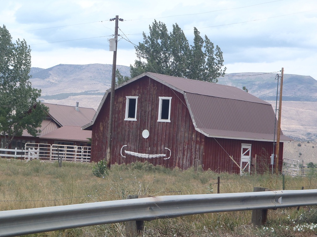 [barn-with-happy-face3.jpg]