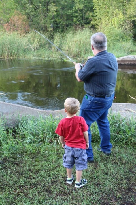 [Fishing%2520with%2520Uncle%2520Pat%255B3%255D.jpg]