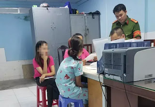 Bé K.A đến Công an tố cáo ông Nguyễn Tiến Dũng dâm ô. Bé K.A đến Công an tố cáo ông Nguyễn Tiến Dũng dâm ô.
